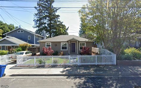 Single-family house sells in Alameda for $2.1 million